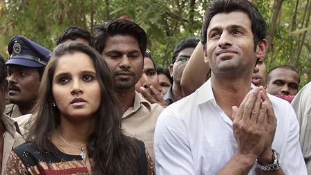 بعد إصدار فتوى تندد بعلاقتهما: تتويج أشهر قصة بالزواج! صورة رقم 3 بعد إصدار فتوى تندد بعلاقتهما: تتويج أشهر قصة بالزواج! صورة رقم 3