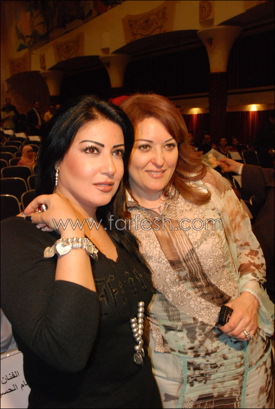 مجموعة من الفنانين في احتفال المركز الكاثوليكي بالطفل اليتيم صورة رقم 10 مجموعة من الفنانين في احتفال المركز الكاثوليكي بالطفل اليتيم صورة رقم 10