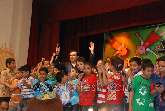 مجموعة من الفنانين في احتفال المركز الكاثوليكي بالطفل اليتيم صورة رقم 3 مجموعة من الفنانين في احتفال المركز الكاثوليكي بالطفل اليتيم صورة رقم 3