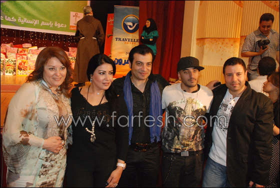 مجموعة من الفنانين في احتفال المركز الكاثوليكي بالطفل اليتيم صورة رقم 9 مجموعة من الفنانين في احتفال المركز الكاثوليكي بالطفل اليتيم صورة رقم 9