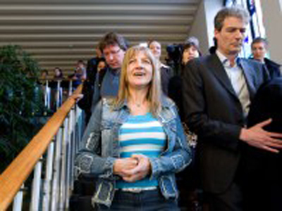 بعد 7 سنوات في غياهب السجن تبرئة ممرضة من قتل المرضى  صورة رقم 2