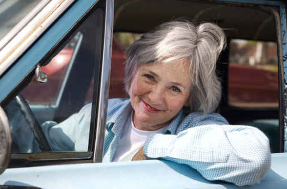 عجوز ألمانية كافأت جارها الطيّب بالدهس!! صورة رقم 1