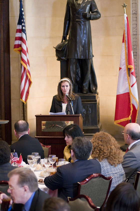 بائعات هوى وكوكايين مع وزيرة الشؤون المرأة الكندية!!        صورة رقم 9