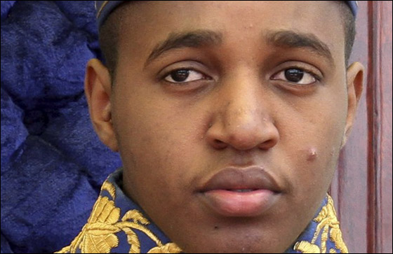 تنصيب أصغر ملك في العالم رسميا بعد 15 عاما من توليه الحكم!! صورة رقم 8 تنصيب أصغر ملك في العالم رسميا بعد 15 عاما من توليه الحكم!! صورة رقم 8