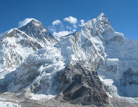 حملة لتنظيف منطقة الموت في قمة ايفرست على ارتفاع 8000 متر صورة رقم 1 حملة لتنظيف منطقة الموت في قمة ايفرست على ارتفاع 8000 متر صورة رقم 1