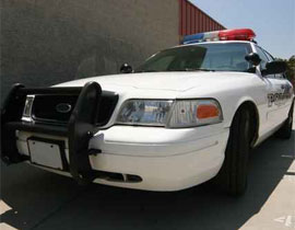 كيف ممكن أن يصبح تاجر المخدرات سائق سيارة شرطة؟! صورة رقم 1