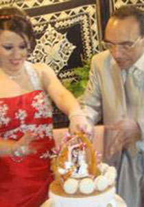 زواج مصري من جزائرية.. ما فرقته الكرة جمعته المحبة! صورة رقم 1