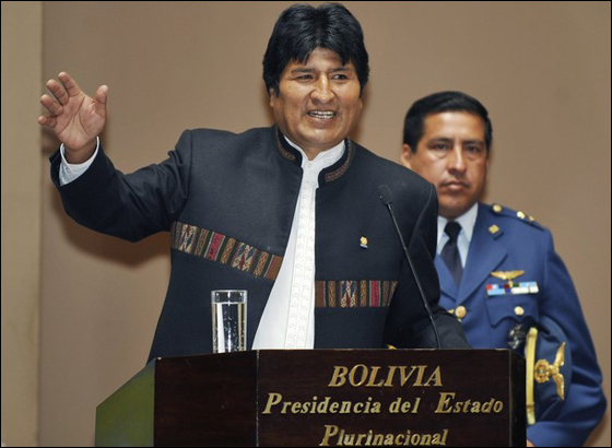 رئيس بوليفيا يكشف عن سبب الميول الشاذة عند الرجال! صورة رقم 8 رئيس بوليفيا يكشف عن سبب الميول الشاذة عند الرجال! صورة رقم 8