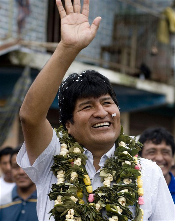 رئيس بوليفيا يكشف عن سبب الميول الشاذة عند الرجال! صورة رقم 5 رئيس بوليفيا يكشف عن سبب الميول الشاذة عند الرجال! صورة رقم 5