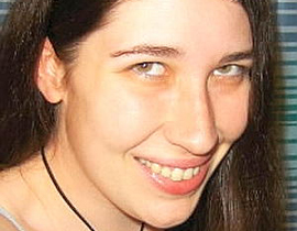 ايران: الملابس غير المحتشمة سبب الزلازل وأمريكا ترد بخلع الملابس!! صورة رقم 2