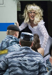 بسمة الكويتية المحولة نوعها تصرخ من قلب معاناتها صورة رقم 3