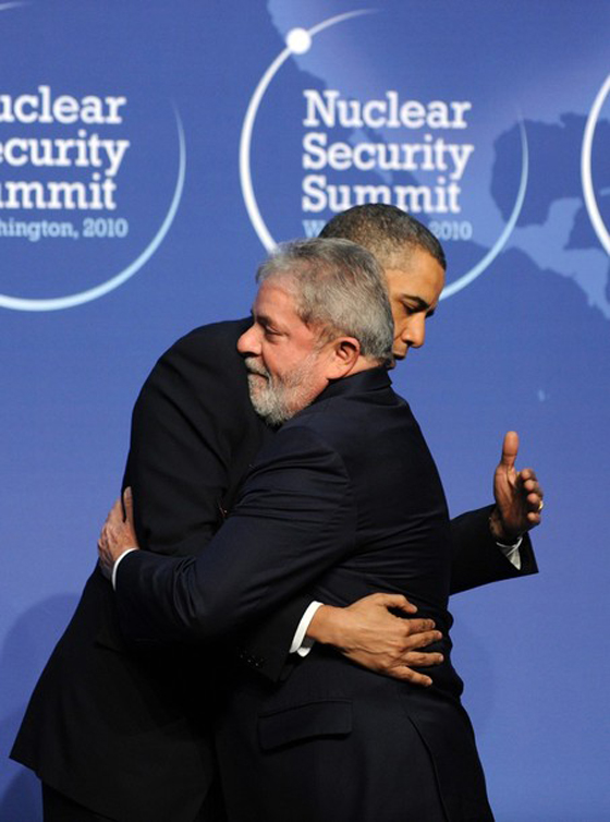 دي سيلفا.. من مسح الأحذية وبيع الخضار إلى رئاسة الجمهورية  صورة رقم 12