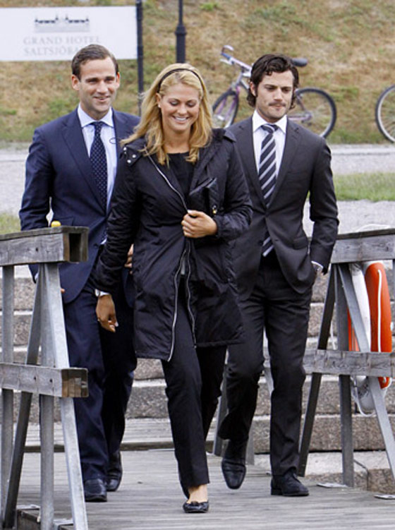 أميرة السويد تنفصل عن خطيبها بعد 