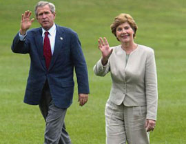 ما قصة تسمم بوش وزوجته في المانيا؟! صورة رقم 1