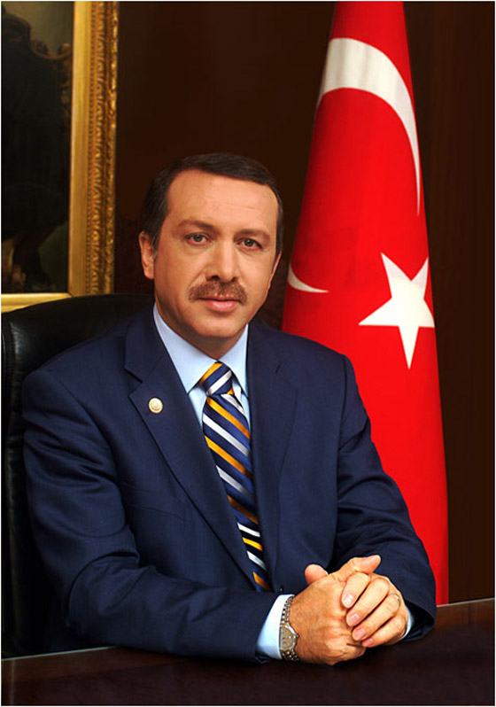  جائزة السلام العالمي 2010 للملكة رانيا والرئيس اردوغان  صورة رقم 3