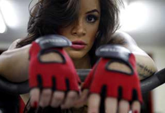 اردنية تتمرد على مجتمعها بمشاركتها بطولة كمال الأجسام  صورة رقم 3