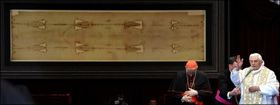 قداسة البابا في زيارة خاطفة للسيد المسيح!!  صورة رقم 2