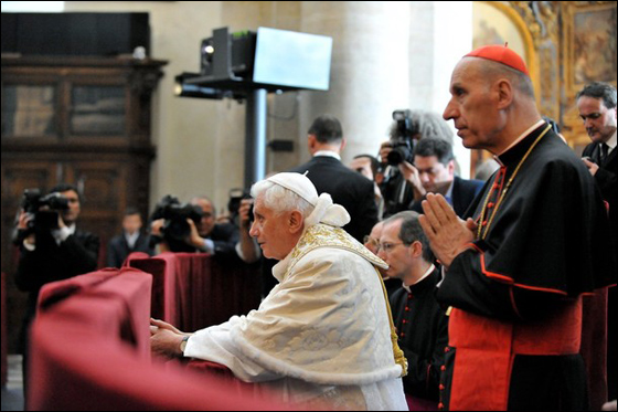 قداسة البابا في زيارة خاطفة للسيد المسيح!!  صورة رقم 4