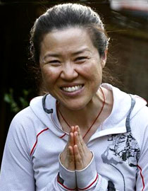 سون تزعم انها اول امراة تسلقت اعلى قمم العالم! صورة رقم 1