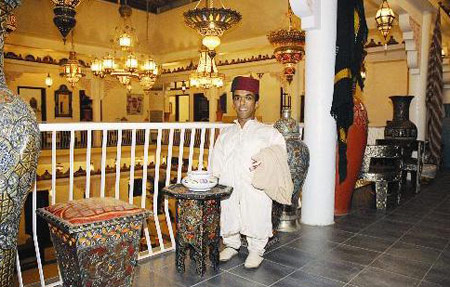 كوكو: طوله متر واحد لكن أحلامه بعرض السماء والأرض! صورة رقم 3