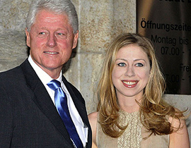 لماذا أجبرت تشيلسي كلينتون والدها على تخفيض وزنه؟!   صورة رقم 1