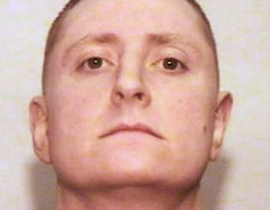 قطع أذنه من أجل الهروب من السجن! صورة رقم 1