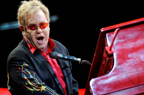 مصر تلغي حفل إلتون جون وتعلنها حرباً على المثليين!!  صورة رقم 2