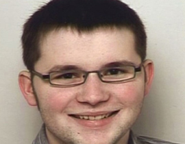 اهمال الوالد في تامين سلاحه دفع الابن لارتكاب مجزرة والانتحار صورة رقم 1