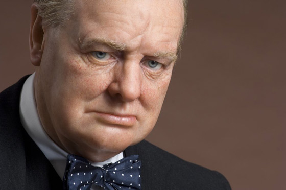 مزاد لبيع الأوراق الخاصة بالزعيم البريطاني تشرشل  صورة رقم 4