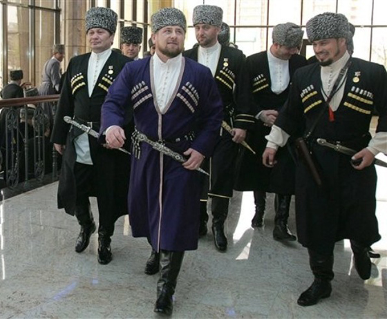 الرئيس الشيشاني لا يملك سيارة ومساحة شقته 36 متراً مربعاً  صورة رقم 3