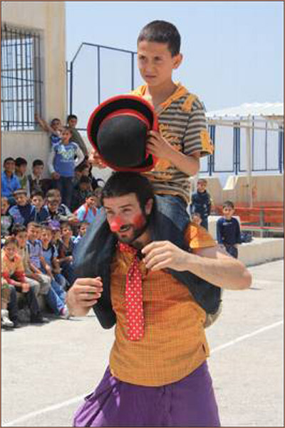 طرد أشهر مهرج إسباني من إسرائيل يثير الغضب!! صورة رقم 3