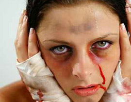 أمام أعين زوجته.. يغتصب إمرأة أخرى!!! صورة رقم 1