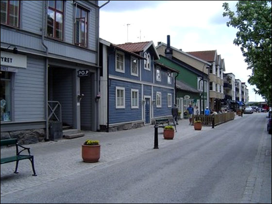 سوريا: طرد دبلوماسيا بسبب محاولته إبعاد ابنته عن شاب صورة رقم 1