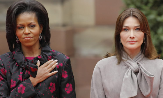 كارلا بروني تصعق ميشال أوباما بحديثها عن النوع!!  صورة رقم 4