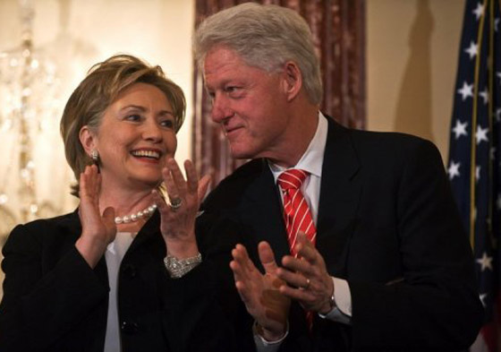 كلينتون يعرض نفسه لمن يتبرع لتسديد ديون زوجته!!  صورة رقم 2