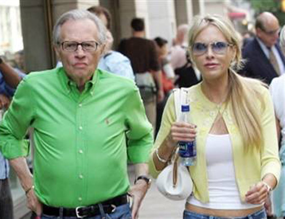 لاري كينغ يتوقف عن إجراءات طلاقه الثامن!!  صورة رقم 8