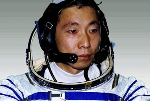 لحم الكلاب بين قائمة الطعام لرواد الفضاء!!  صورة رقم 1