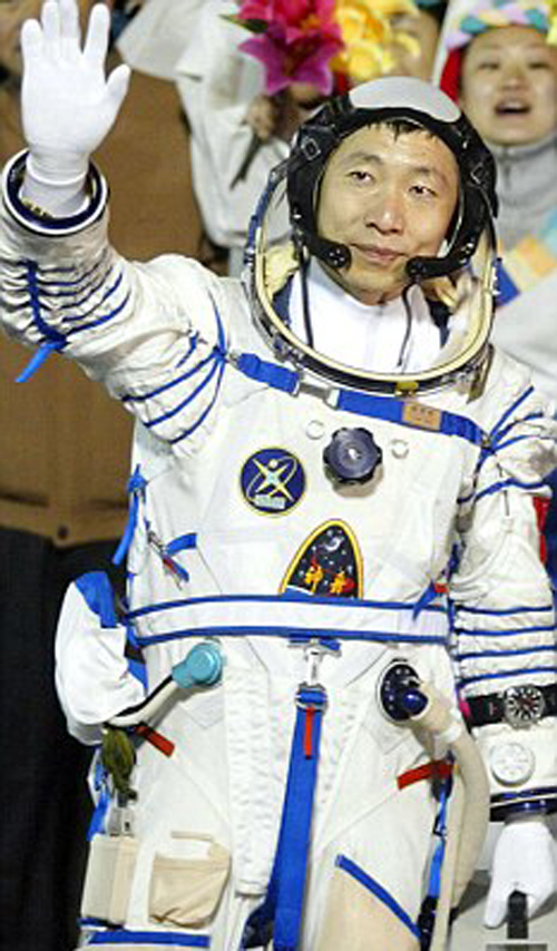 لحم الكلاب بين قائمة الطعام لرواد الفضاء!!  صورة رقم 2