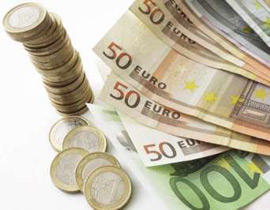 اليورو ينخفض إلى أدنى مستوى له خلال أربع سنوات صورة رقم 1