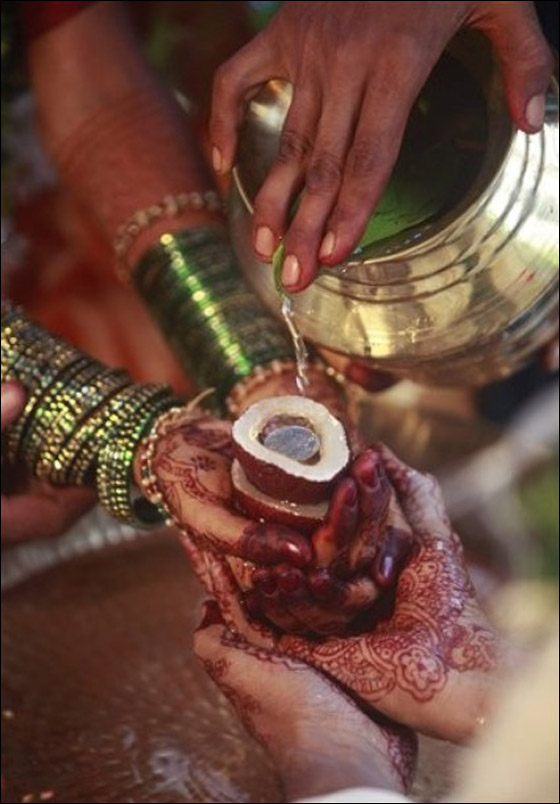 في يوم ميمون.. 50 ألف حفل زفاف!!!   صورة رقم 9