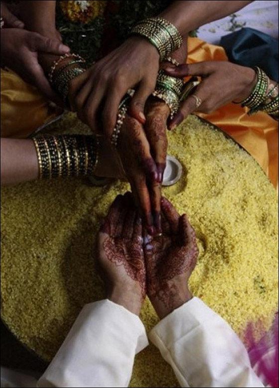 في يوم ميمون.. 50 ألف حفل زفاف!!!   صورة رقم 5