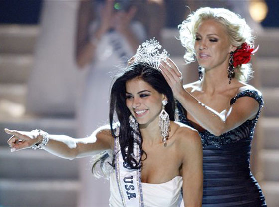 الإعلام الاسرائيلي يشوه الجمال العربي ويتهم ريما الفقيه بالارهاب صورة رقم 17 الإعلام الاسرائيلي يشوه الجمال العربي ويتهم ريما الفقيه بالارهاب صورة رقم 17