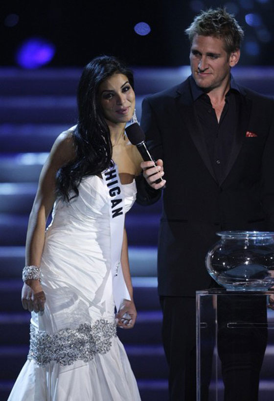 الإعلام الاسرائيلي يشوه الجمال العربي ويتهم ريما الفقيه بالارهاب صورة رقم 16 الإعلام الاسرائيلي يشوه الجمال العربي ويتهم ريما الفقيه بالارهاب صورة رقم 16