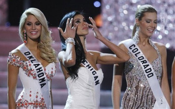 الإعلام الاسرائيلي يشوه الجمال العربي ويتهم ريما الفقيه بالارهاب صورة رقم 24 الإعلام الاسرائيلي يشوه الجمال العربي ويتهم ريما الفقيه بالارهاب صورة رقم 24