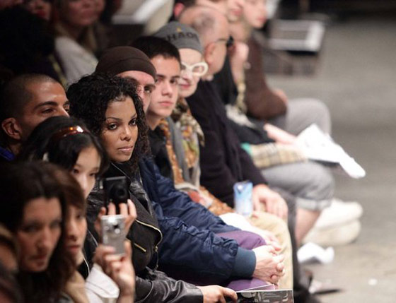 شقيقة مايكل جاكسون تواعد رجل أعمال قطري!!  صورة رقم 5