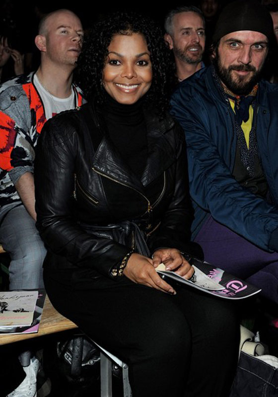 شقيقة مايكل جاكسون تواعد رجل أعمال قطري!!  صورة رقم 10