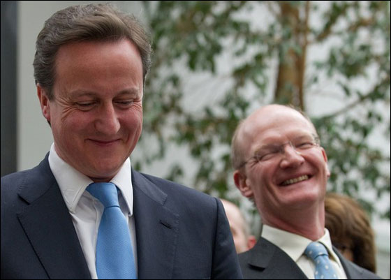 ما هي صلة القرابة بين الرئيس البريطاني والنبي موسى؟!!  صورة رقم 14