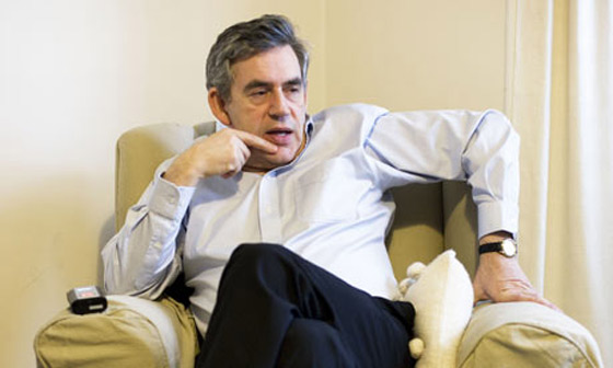 هل سيفوز براون بجائزة أفضل اب؟!  صورة رقم 2