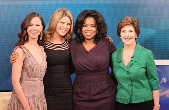 لورا بوش تعترف: زوجي كان مدمنا على الكحول والإنجيل ساعده! صورة رقم 3 لورا بوش تعترف: زوجي كان مدمنا على الكحول والإنجيل ساعده! صورة رقم 3