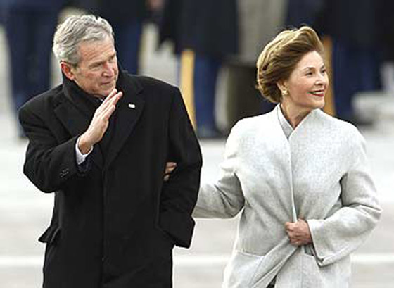 لورا بوش تعترف: زوجي كان مدمنا على الكحول والإنجيل ساعده! صورة رقم 9 لورا بوش تعترف: زوجي كان مدمنا على الكحول والإنجيل ساعده! صورة رقم 9